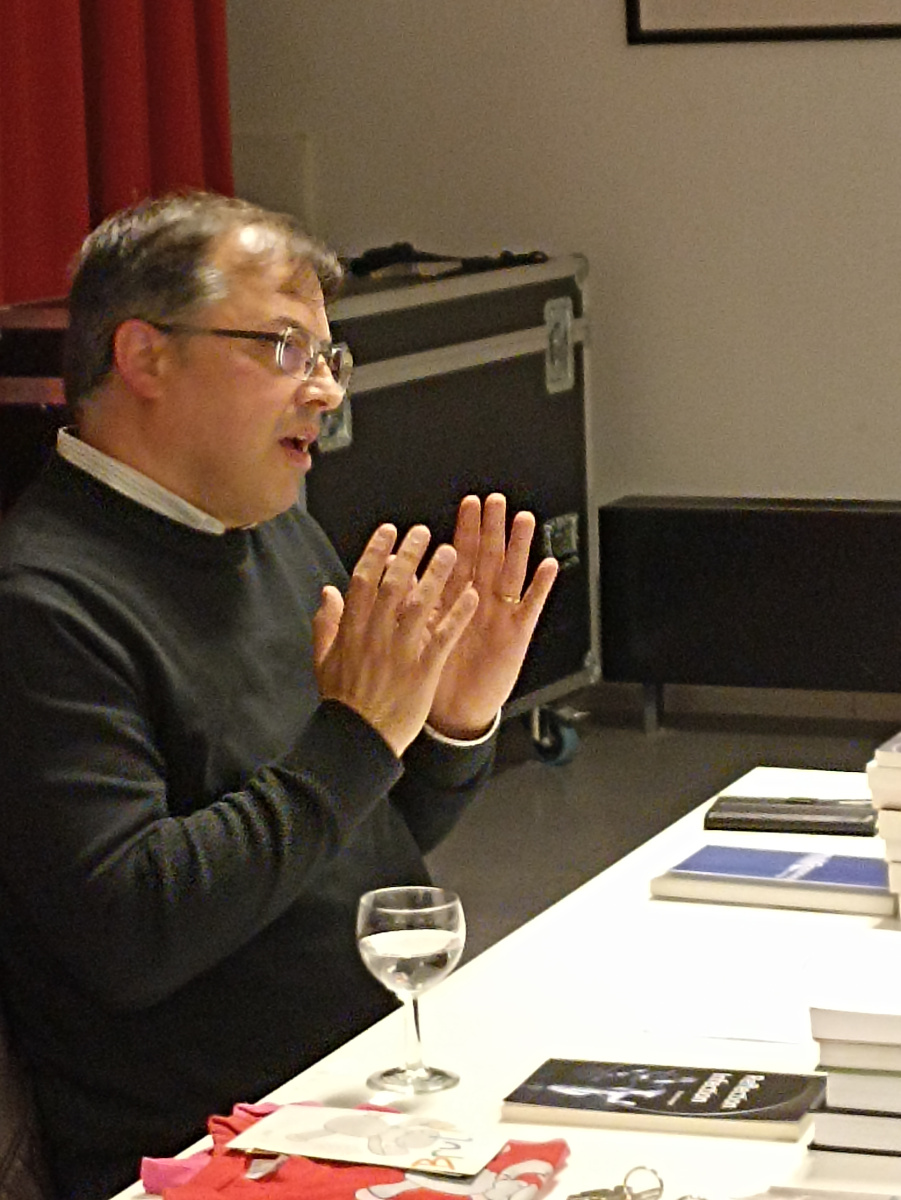 Bruno at the Book Club of the Ypres library